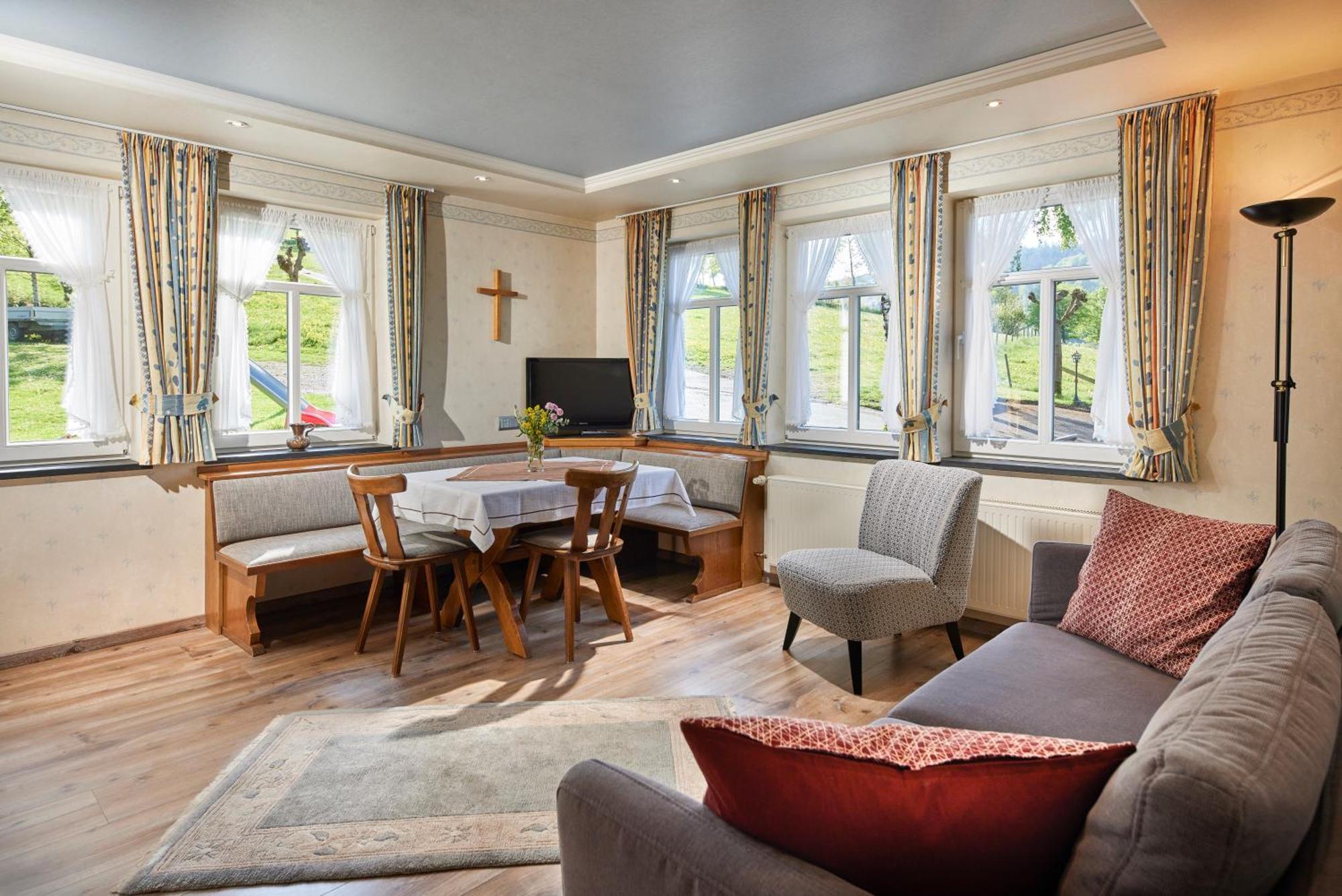 Pension Und Ferienwohnung Schuette Шмалленберг Екстер'єр фото